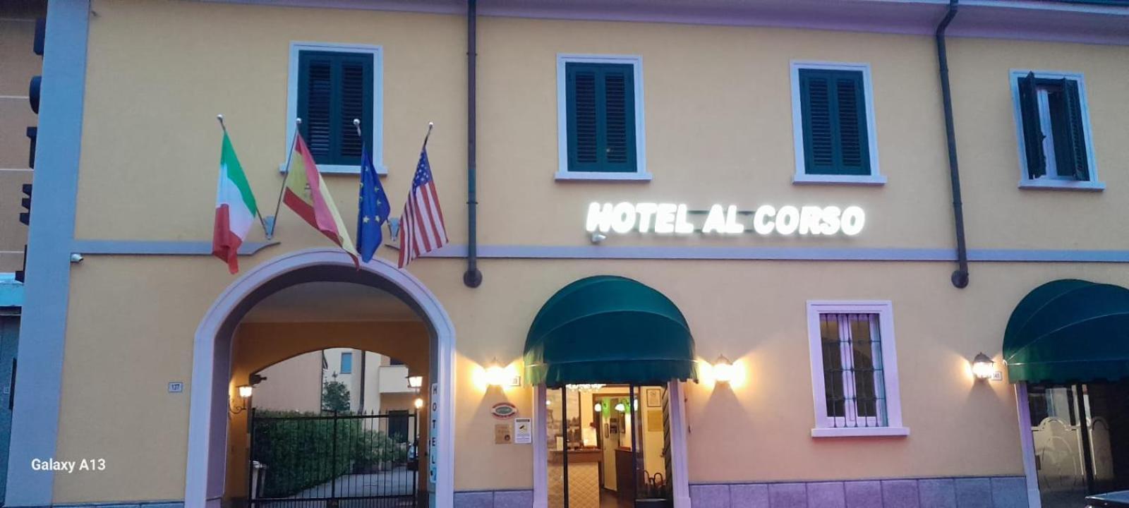 Hotel al Corso Legnano Esterno foto